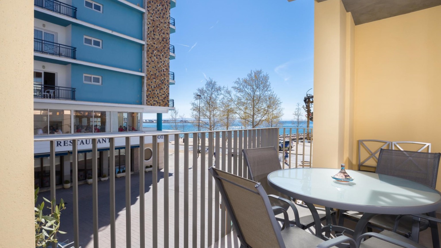 Appartement central à Roses, près de la plage et avec vue sur la mer. AVEC LICENCE TOURISTIQUE