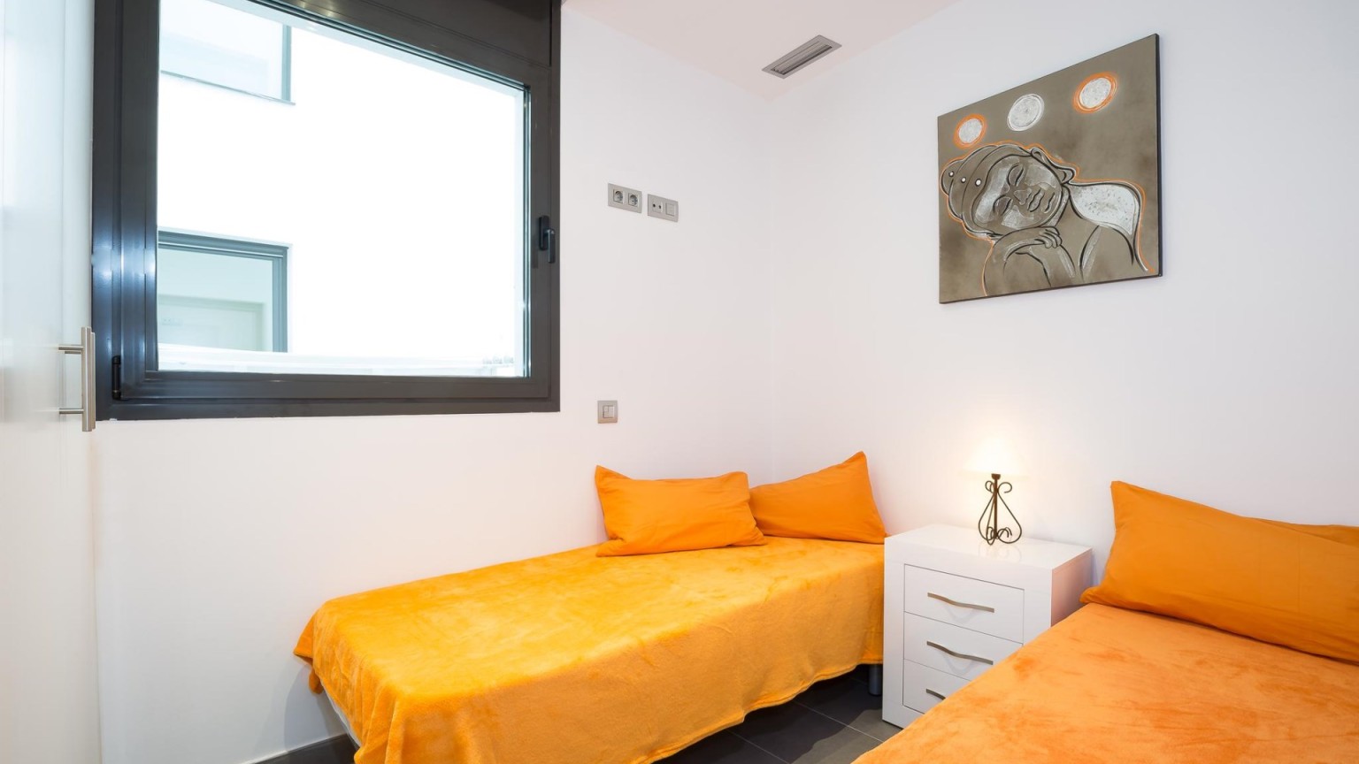 Appartement central à Roses, près de la plage et avec vue sur la mer. AVEC LICENCE TOURISTIQUE