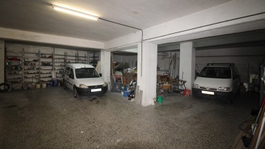 Local en venta para uso polivalente, a pocos metros del centro de Figueres