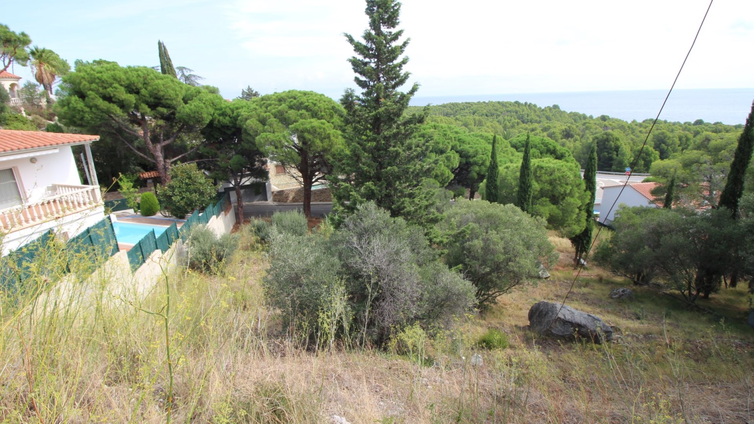 Fantástica parcela de terreno en venta con vista al mar en Cap Ras