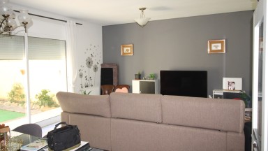 Terraced house for sale, with private garden, in Vilafant