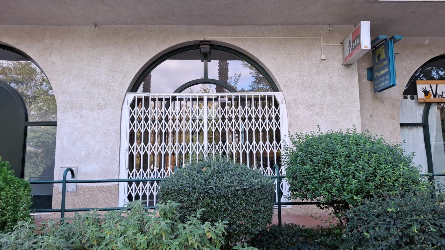 Local comercial en venta o alquiler en Llançà