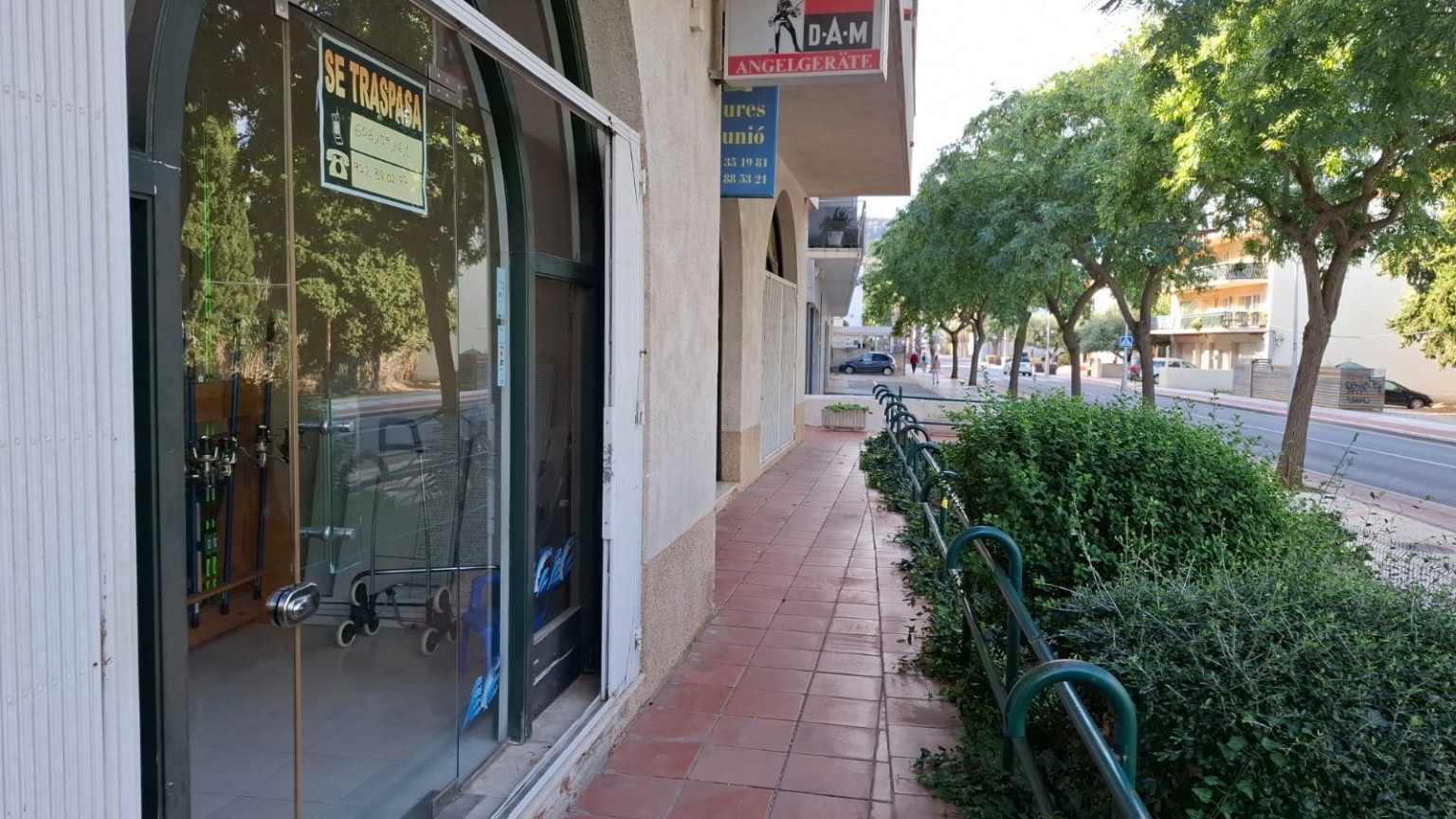Local comercial en venta o alquiler en Llançà
