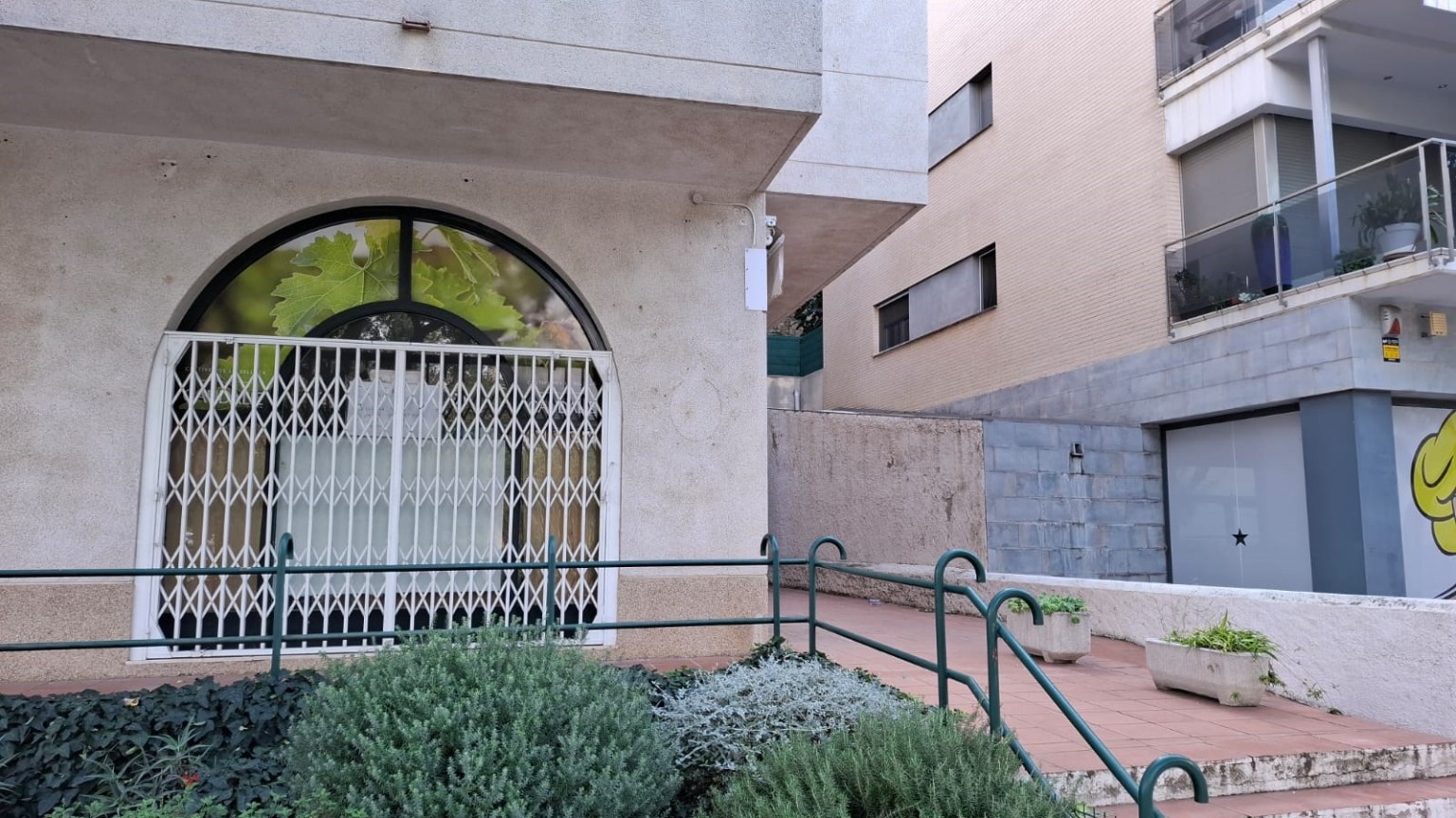 Local comercial en venta o alquiler en Llançà