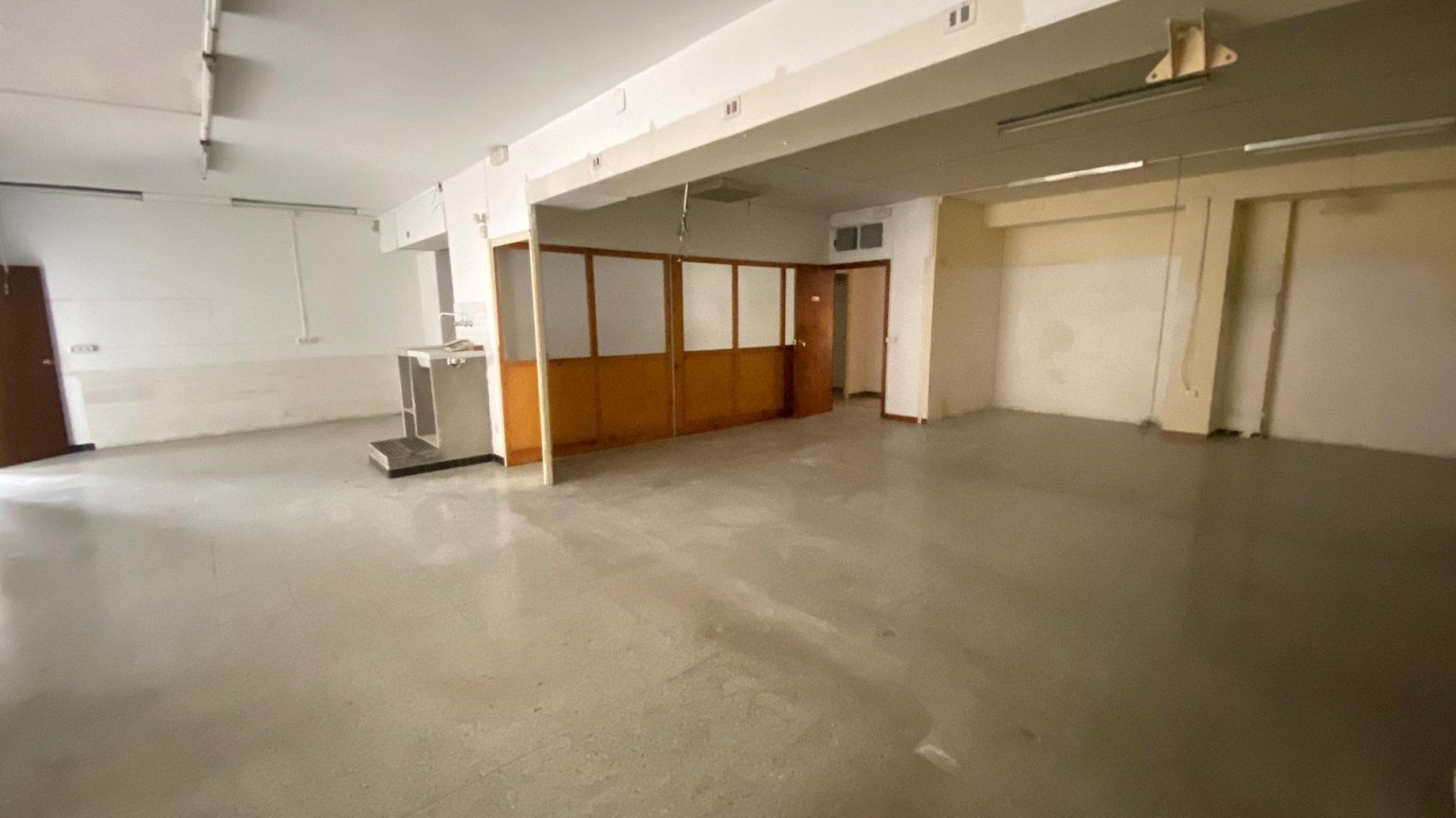 Local en venta y/o alquiler, a pocos metros del Museo Dalí, de Figueres
