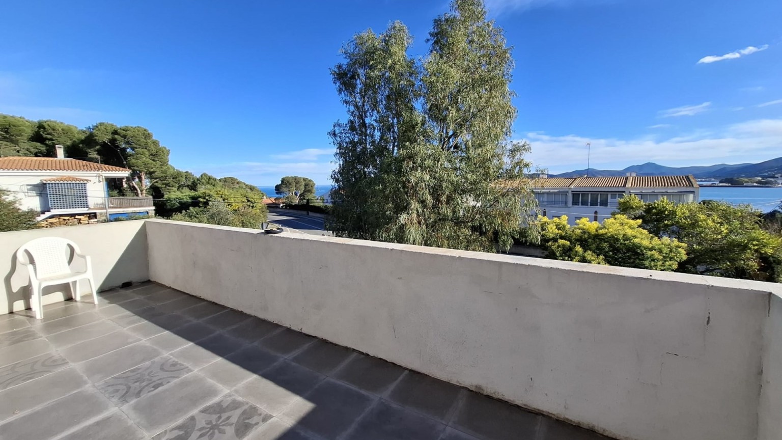 Bonita casa en alquiler, únicamente para contrato de temporada de segunda residencia, en Llançà