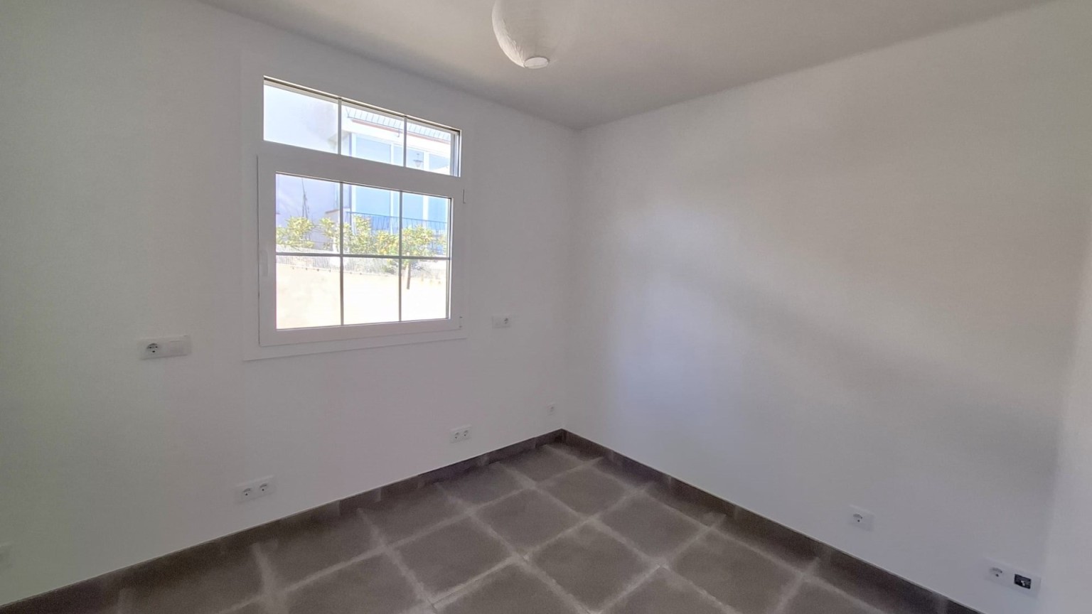 Bonita casa en alquiler, únicamente para contrato de temporada de segunda residencia, en Llançà