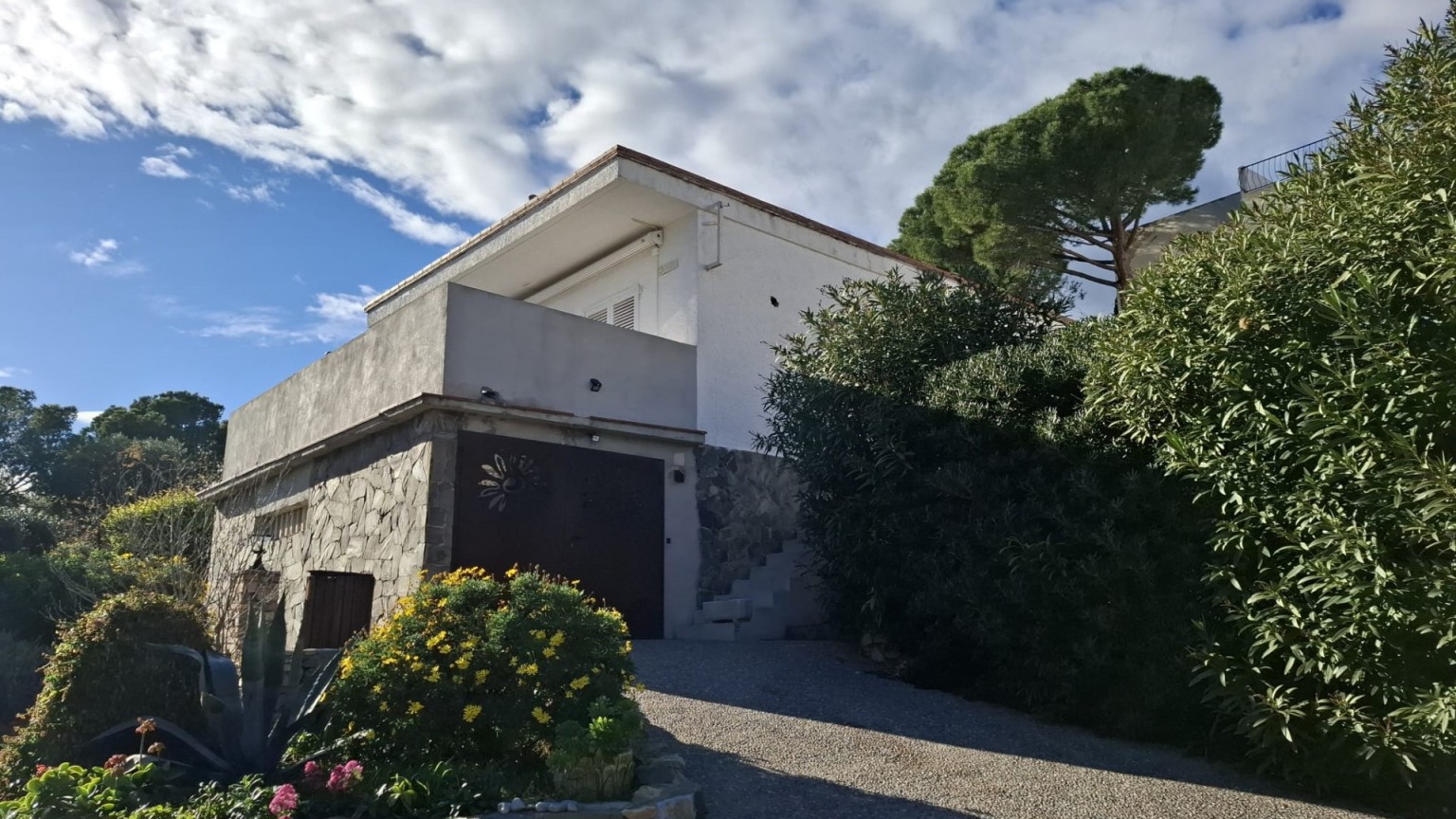 Bonita casa en alquiler, únicamente para contrato de temporada de segunda residencia, en Llançà