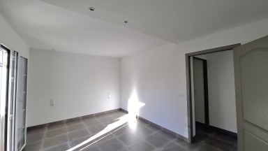 Bonita casa en alquiler, únicamente para contrato de temporada de segunda residencia, en Llançà