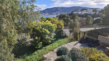 Bonita casa en alquiler, únicamente para contrato de temporada de segunda residencia, en Llançà