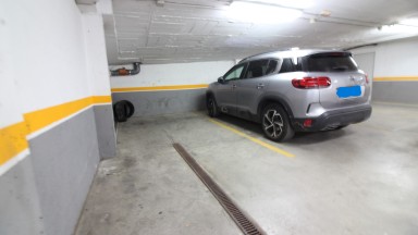 Piso en venta, con parking, en Roses