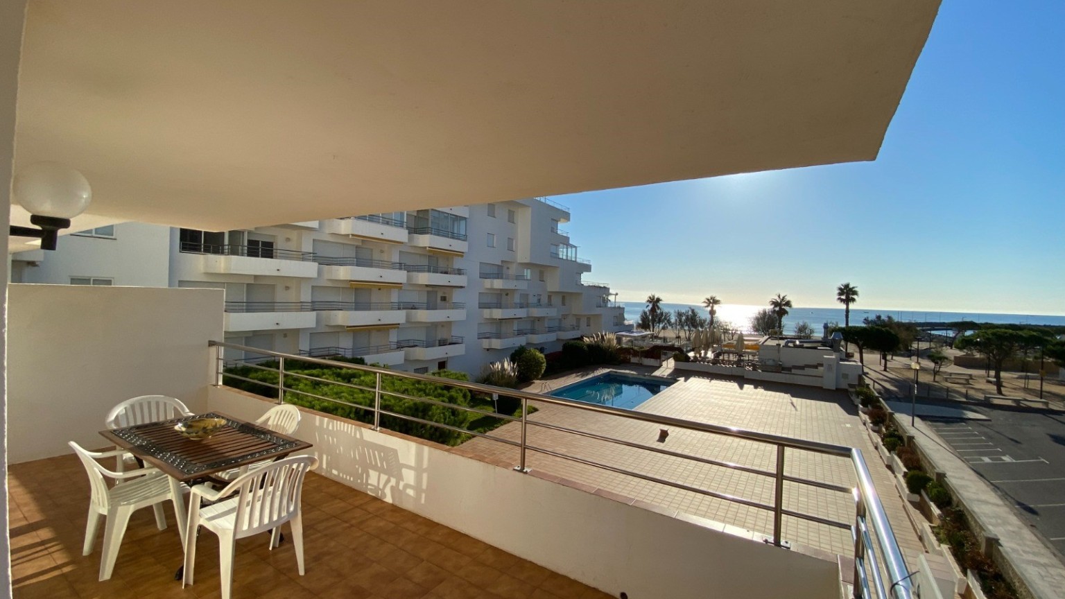 APARTAMENTO EN VENTA FRENTE AL MAR