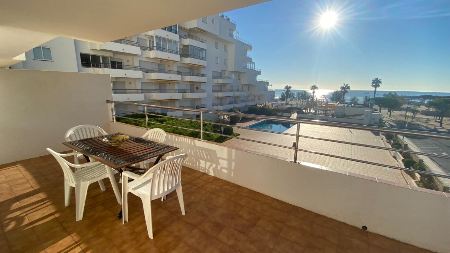 APARTAMENTO EN VENTA FRENTE AL MAR