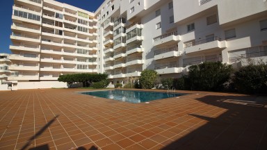 APARTAMENTO EN VENTA FRENTE AL MAR