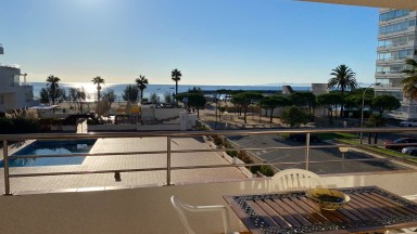 APARTAMENTO EN VENTA FRENTE AL MAR