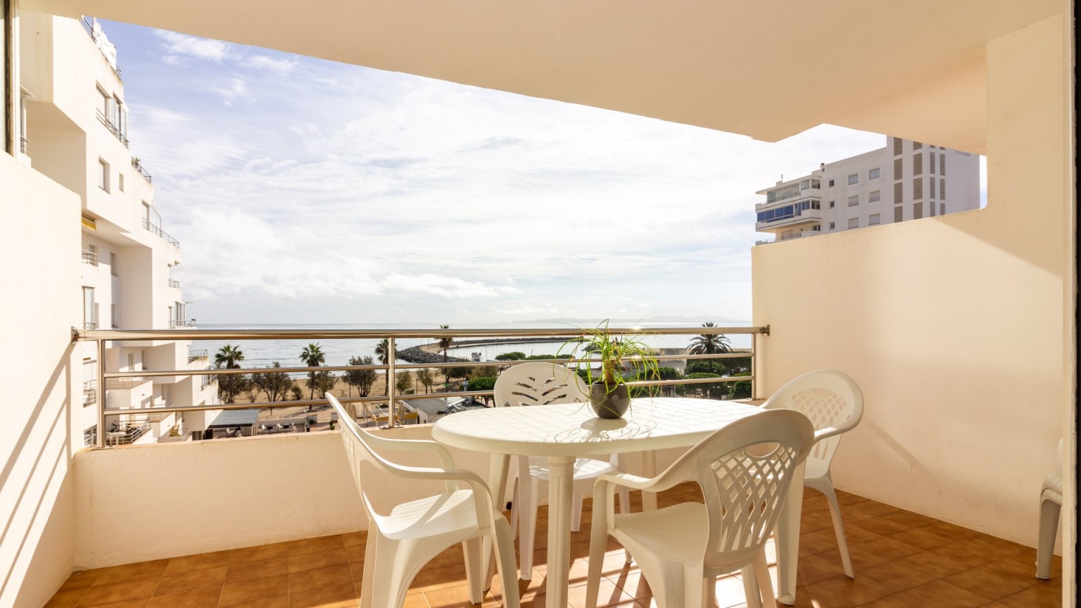 Apartament a primera linea de mar amb vistes espectaculars