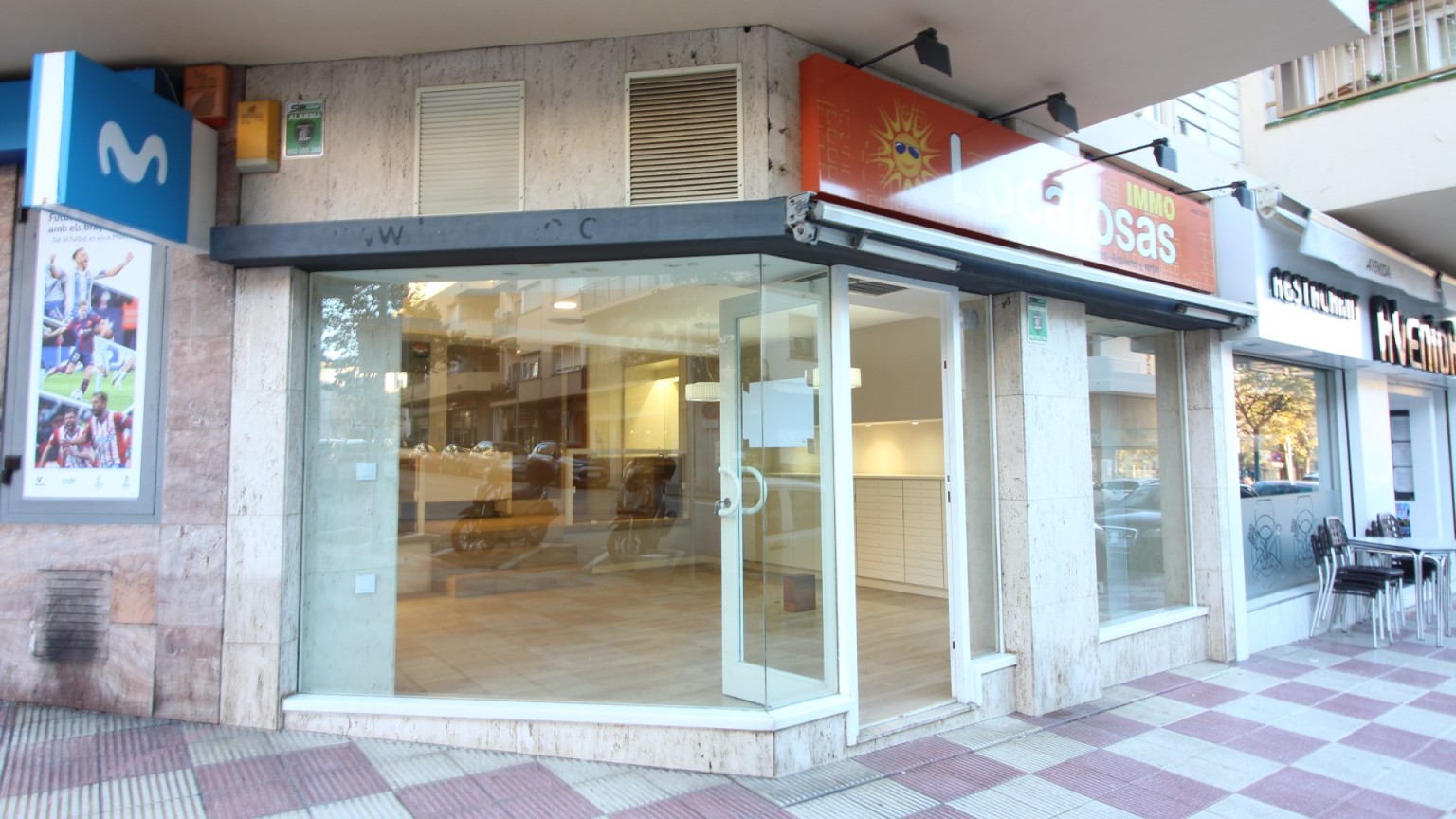Local comercial en el centro de Roses 