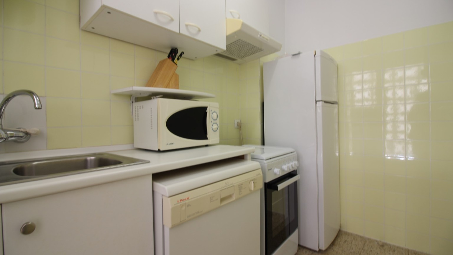 Apartamento para alquiler de temporada, con dos habitaciones en el centro de Sta. Margarita