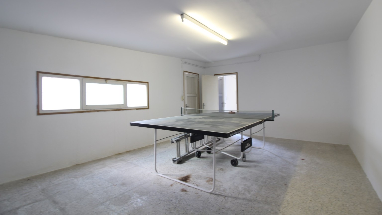 Excel·lent pis en venda, cèntric, inclou despatx i pàrquing, a Figueres