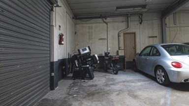 Excel·lent pis en venda, cèntric, inclou despatx i pàrquing, a Figueres