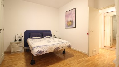 Excel·lent pis en venda, cèntric, inclou despatx i pàrquing, a Figueres