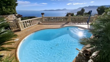 Fantástica casa en venta en Grifeu