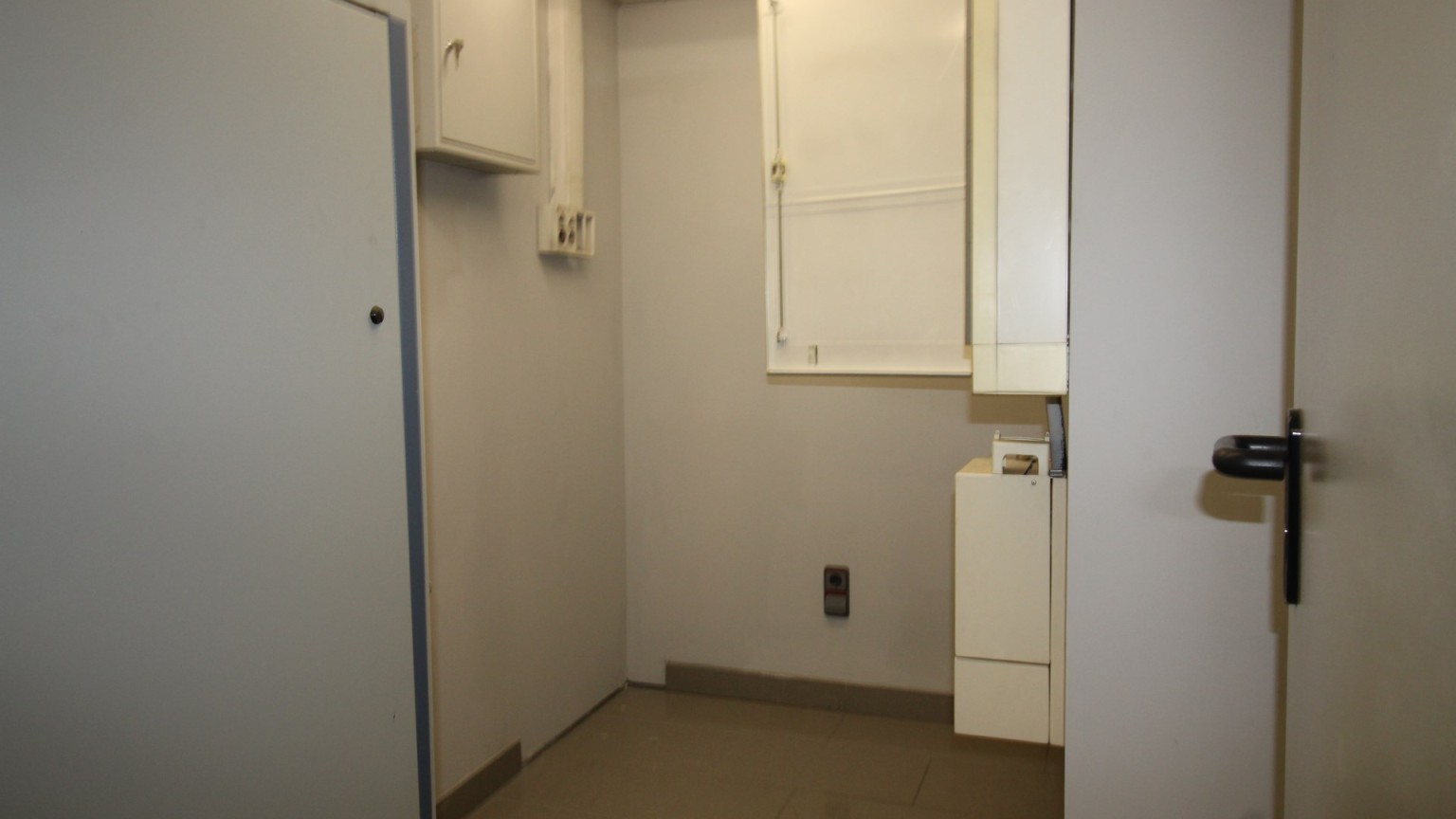 Premises for sale, ideal for commercial or office use, Creu de la mà area, in Figueres
