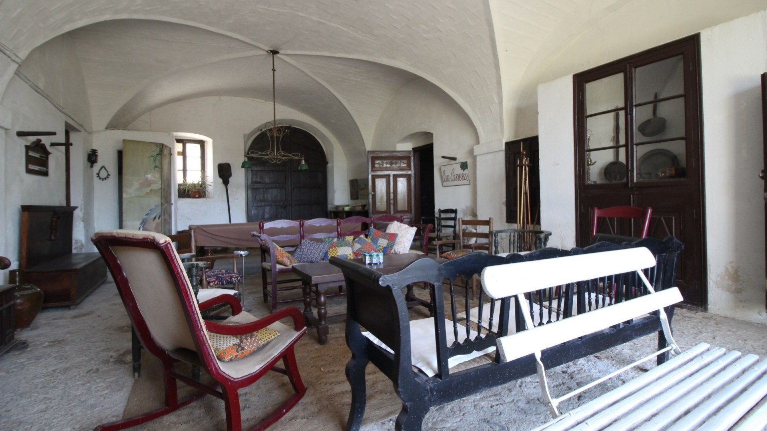 En venta excepcional propiedad histórica en Cabanes, versátil y exclusiva