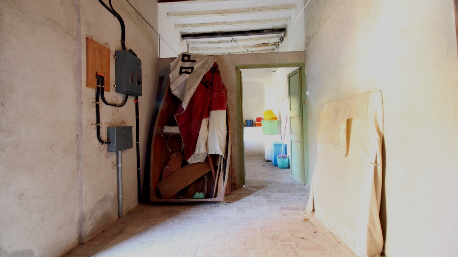 En venta excepcional propiedad histórica en Cabanes, versátil y exclusiva