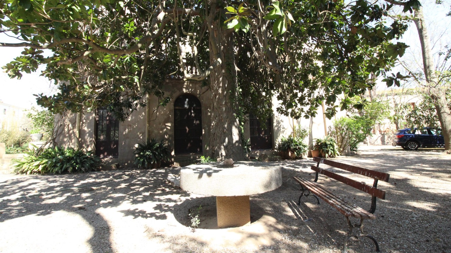 En venta excepcional propiedad histórica en Cabanes, versátil y exclusiva