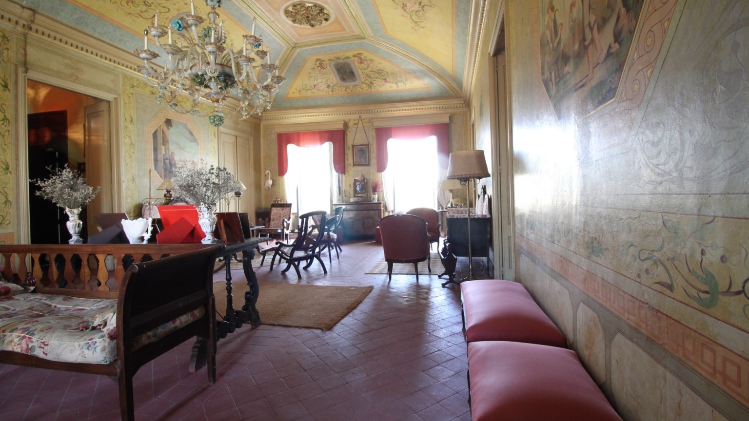 En venta excepcional propiedad histórica en Cabanes, versátil y exclusiva