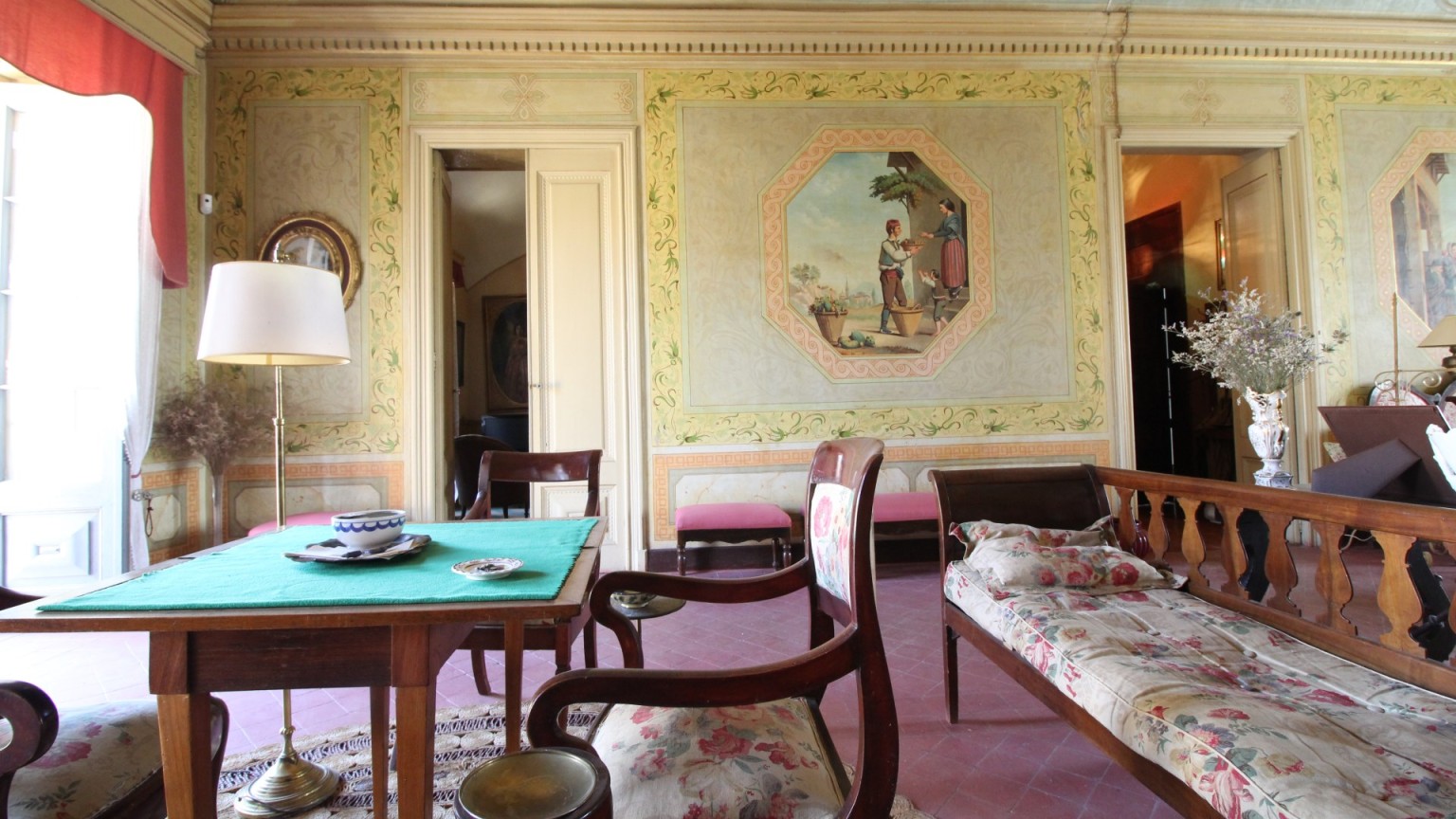 En venta excepcional propiedad histórica en Cabanes, versátil y exclusiva
