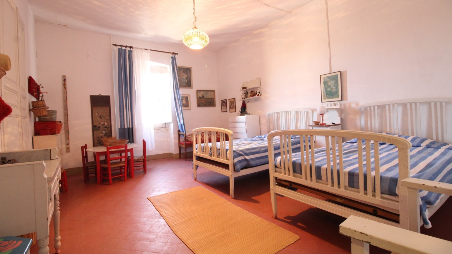 En venta excepcional propiedad histórica en Cabanes, versátil y exclusiva