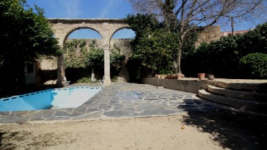 En venta excepcional propiedad histórica en Cabanes, versátil y exclusiva