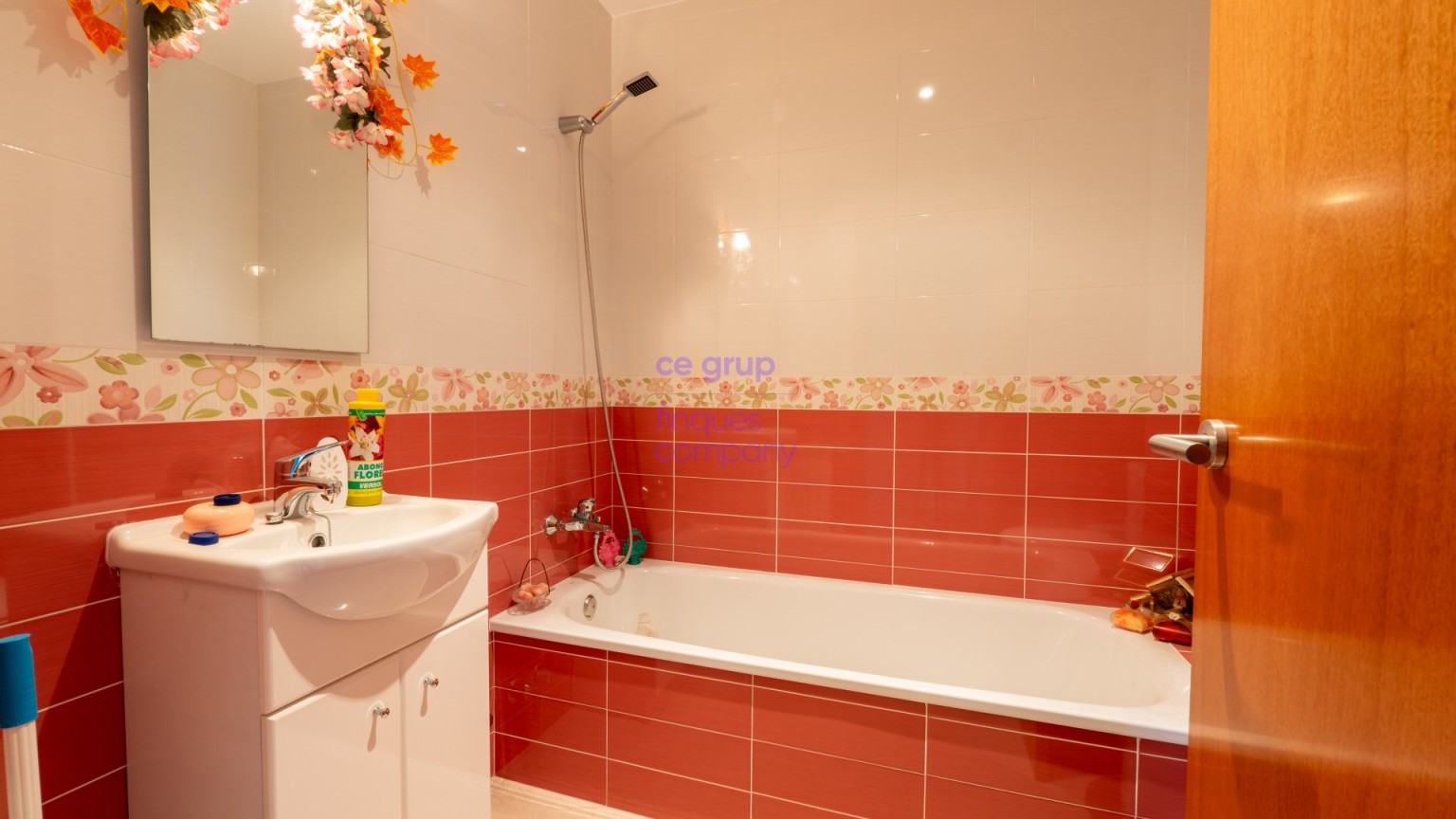 House for sale in the center of Vidreres 