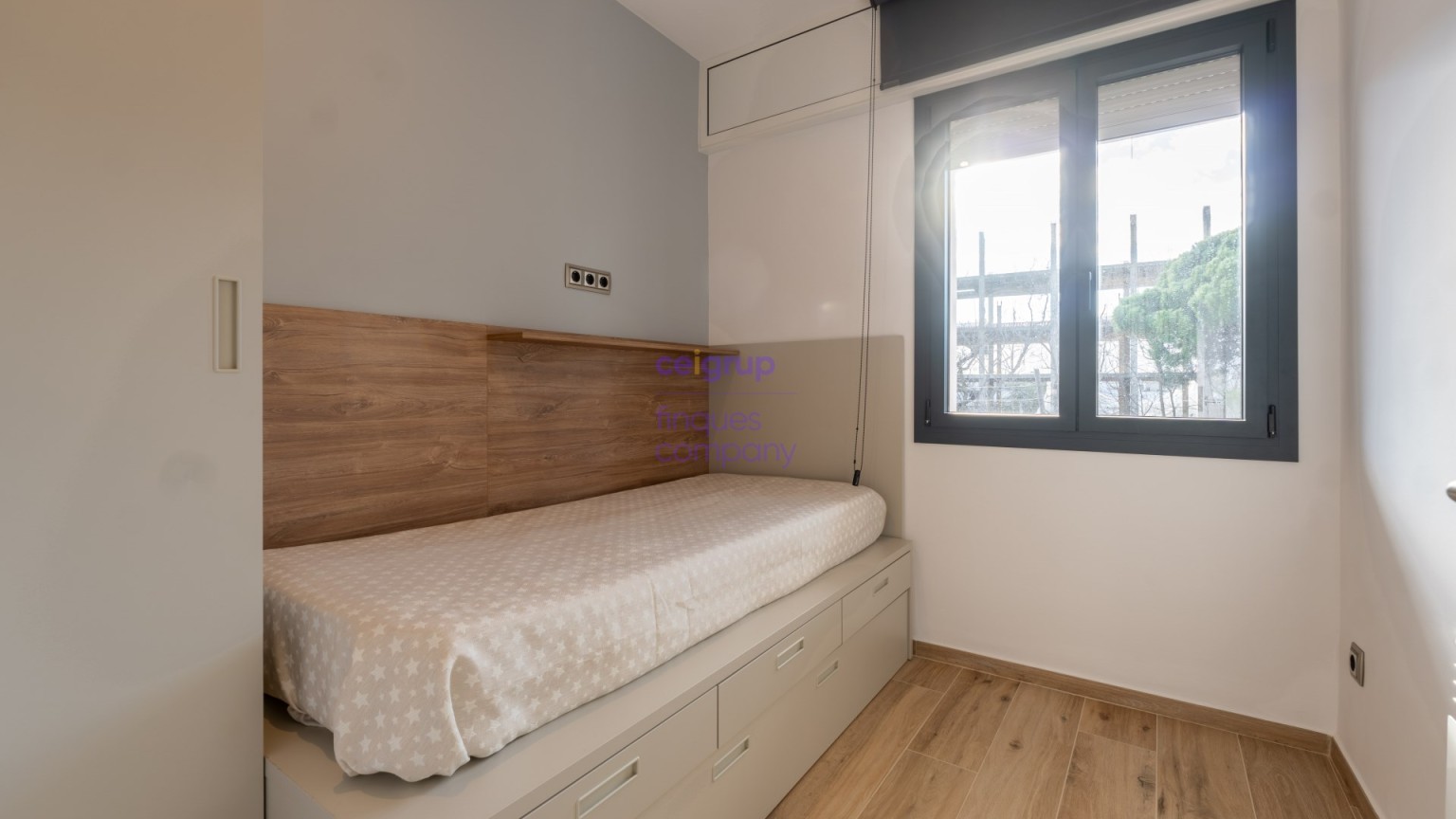 Fantástico apartamento en venta a primera línea del Port de Llançà