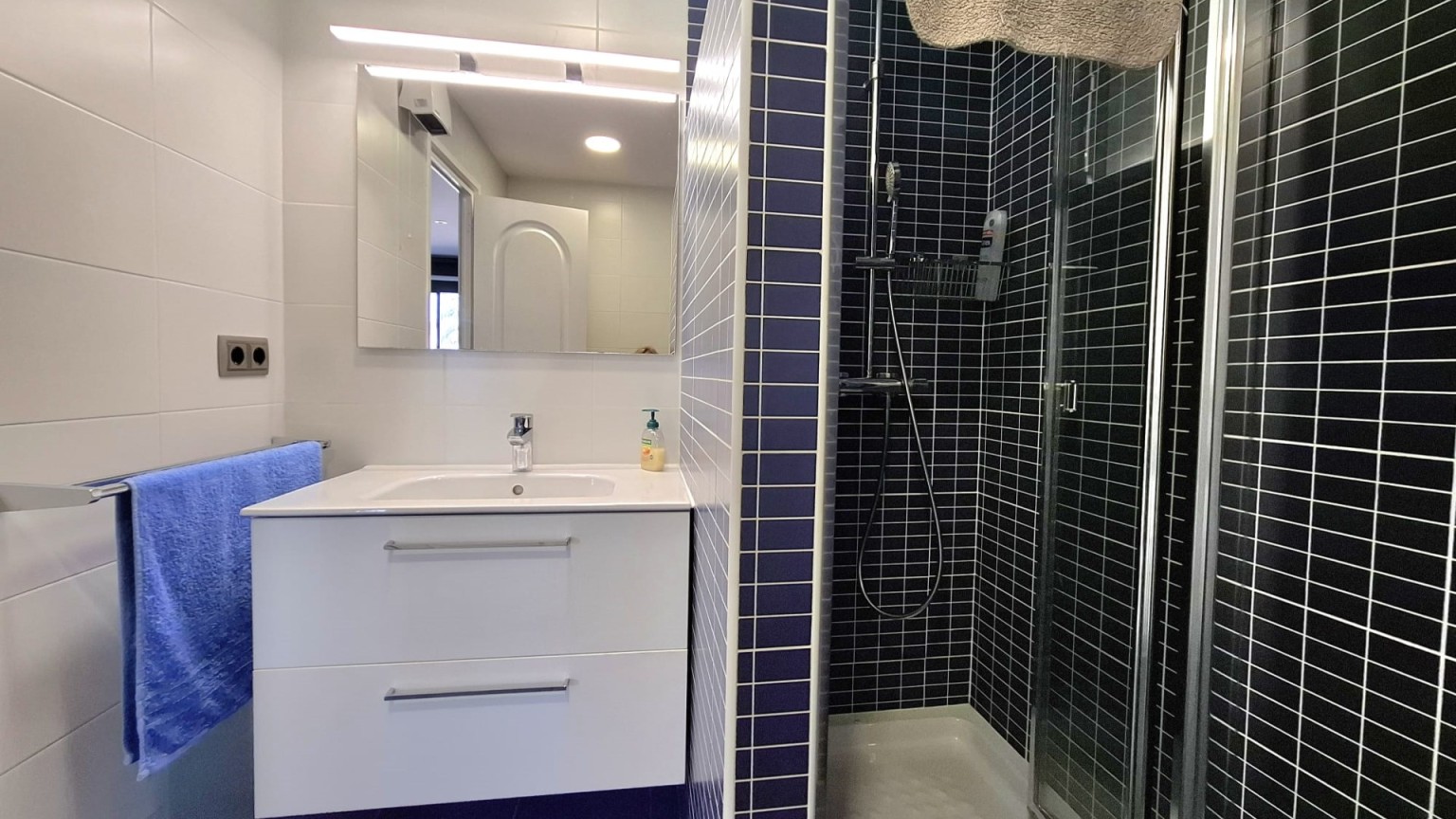 Fantástico apartamento en venta a primera línea del Port de Llançà