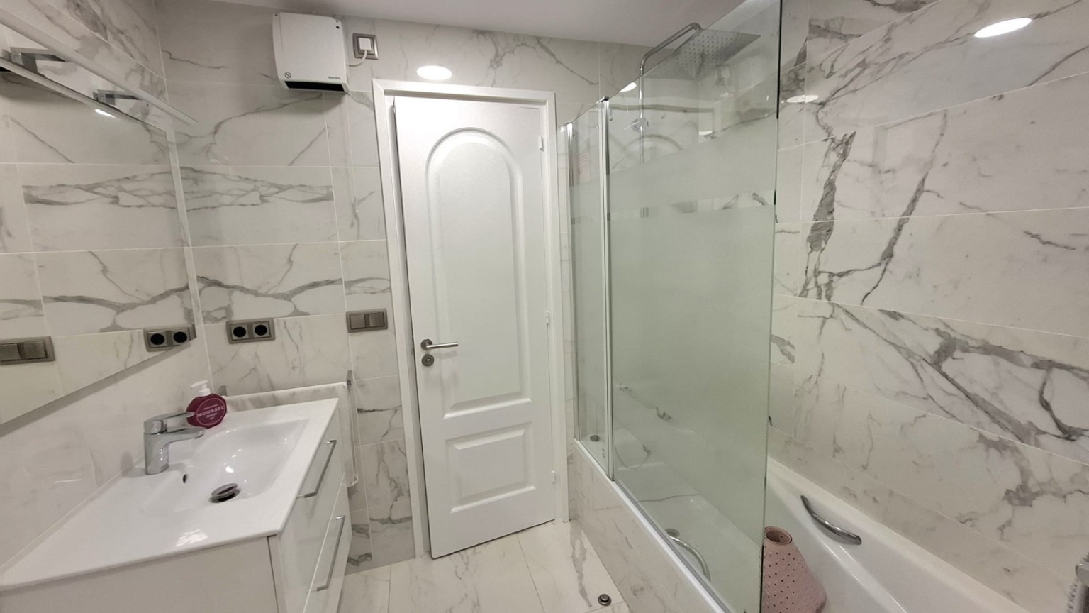Fantástico apartamento en venta a primera línea del Port de Llançà
