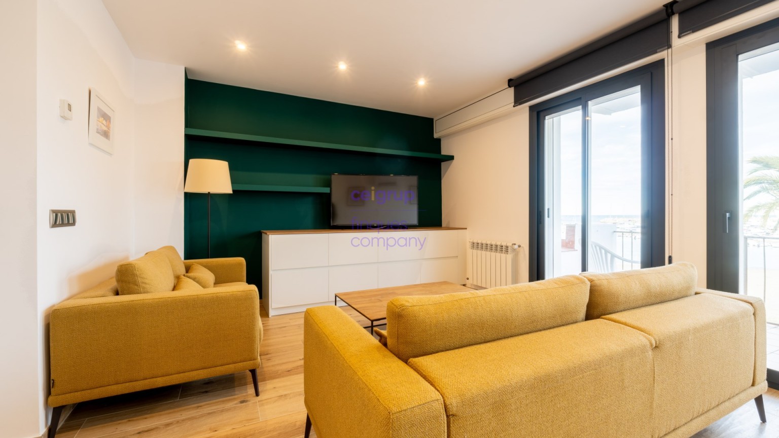 Fantástico apartamento en venta a primera línea del Port de Llançà