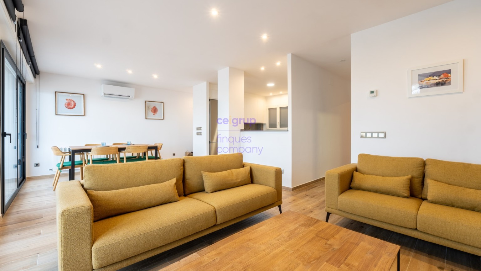 Fantástico apartamento en venta a primera línea del Port de Llançà