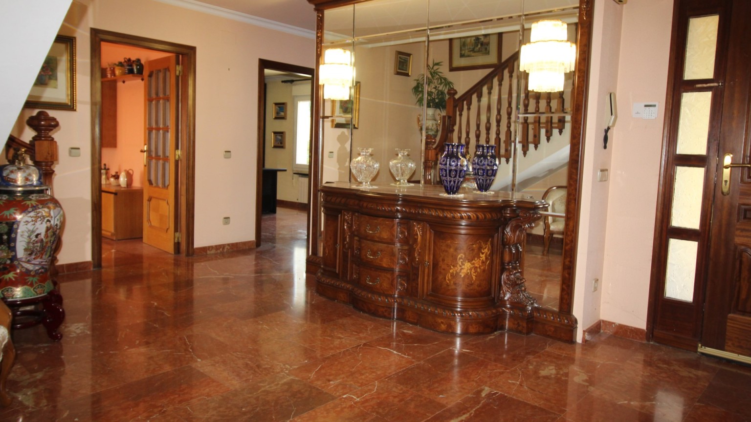 Casa aislada en venta, en la urbanización Serra Floreta, de Figueres