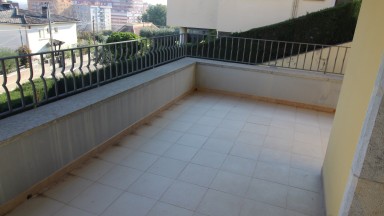 Casa aislada en venta, en la urbanización Serra Floreta, de Figueres