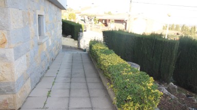 Casa aislada en venta, en la urbanización Serra Floreta, de Figueres