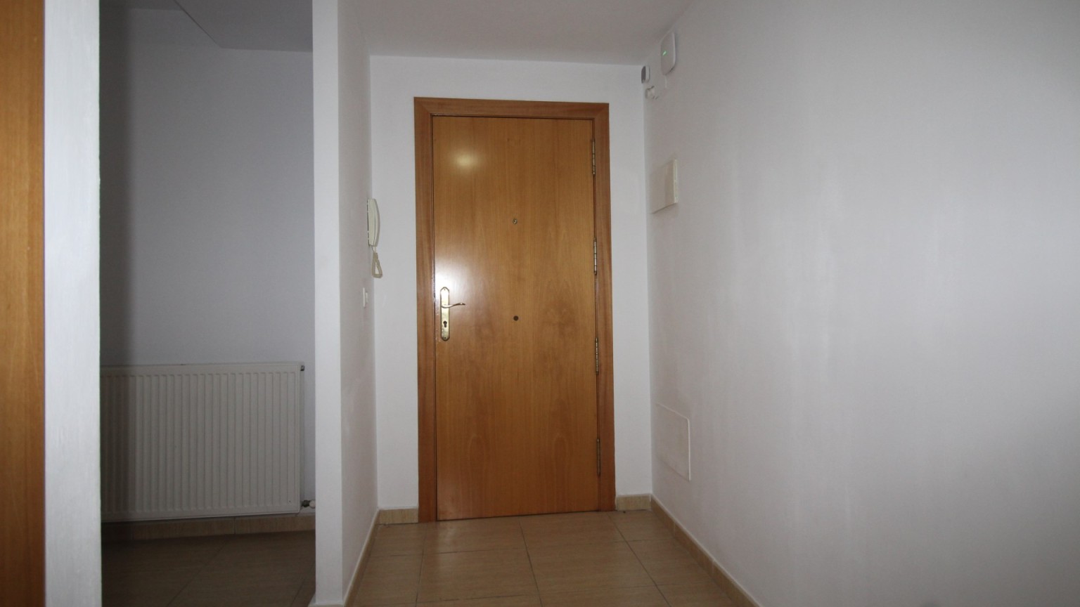 Luminoso piso en venta, con parking incluido, en Figueres