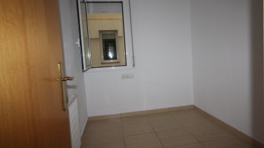 Luminoso piso en venta, con parking incluido, en Figueres