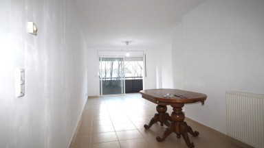 Luminoso piso en venta, con parking incluido, en Figueres
