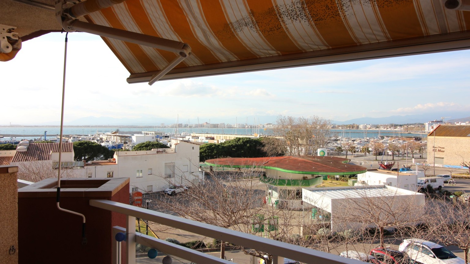 APARTEMENT FOR SALE WITH TERRACE