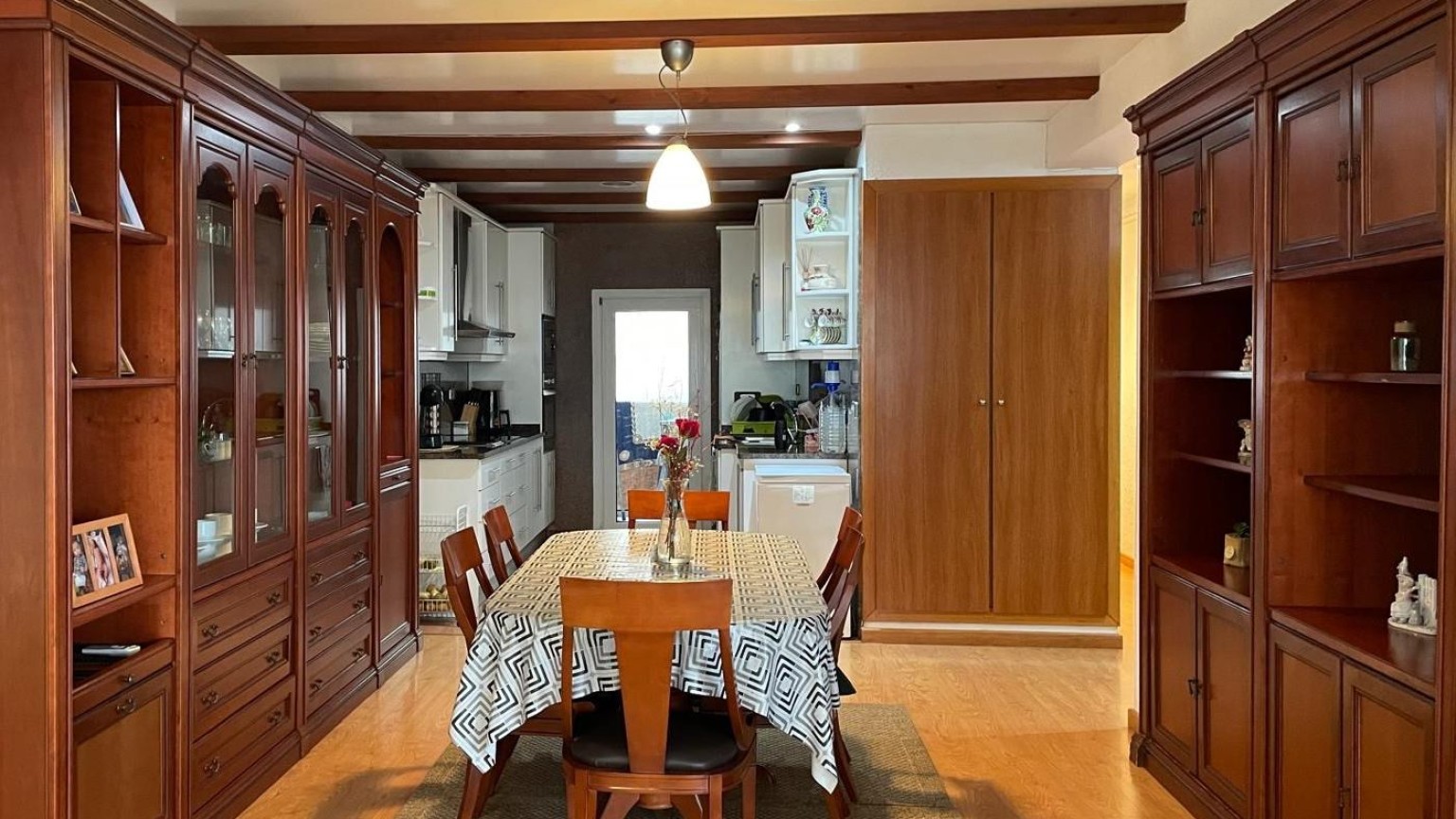 Edificio en venta de 5 plantas, ideal para inversores