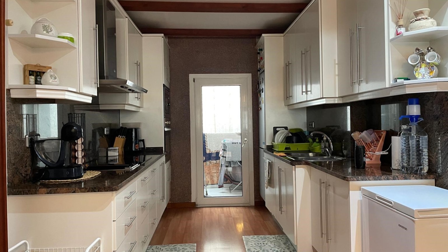 Edificio en venta de 5 plantas, ideal para inversores