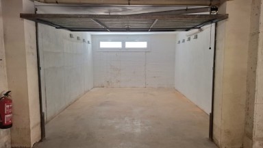 Garage en vente au centre de la Vila de Llançà